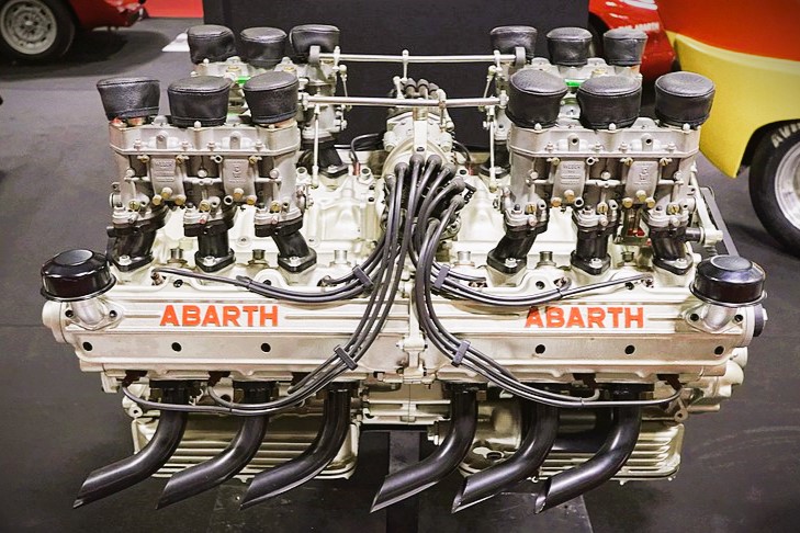 EL TRUNCADO MOTOR ABARTH V12